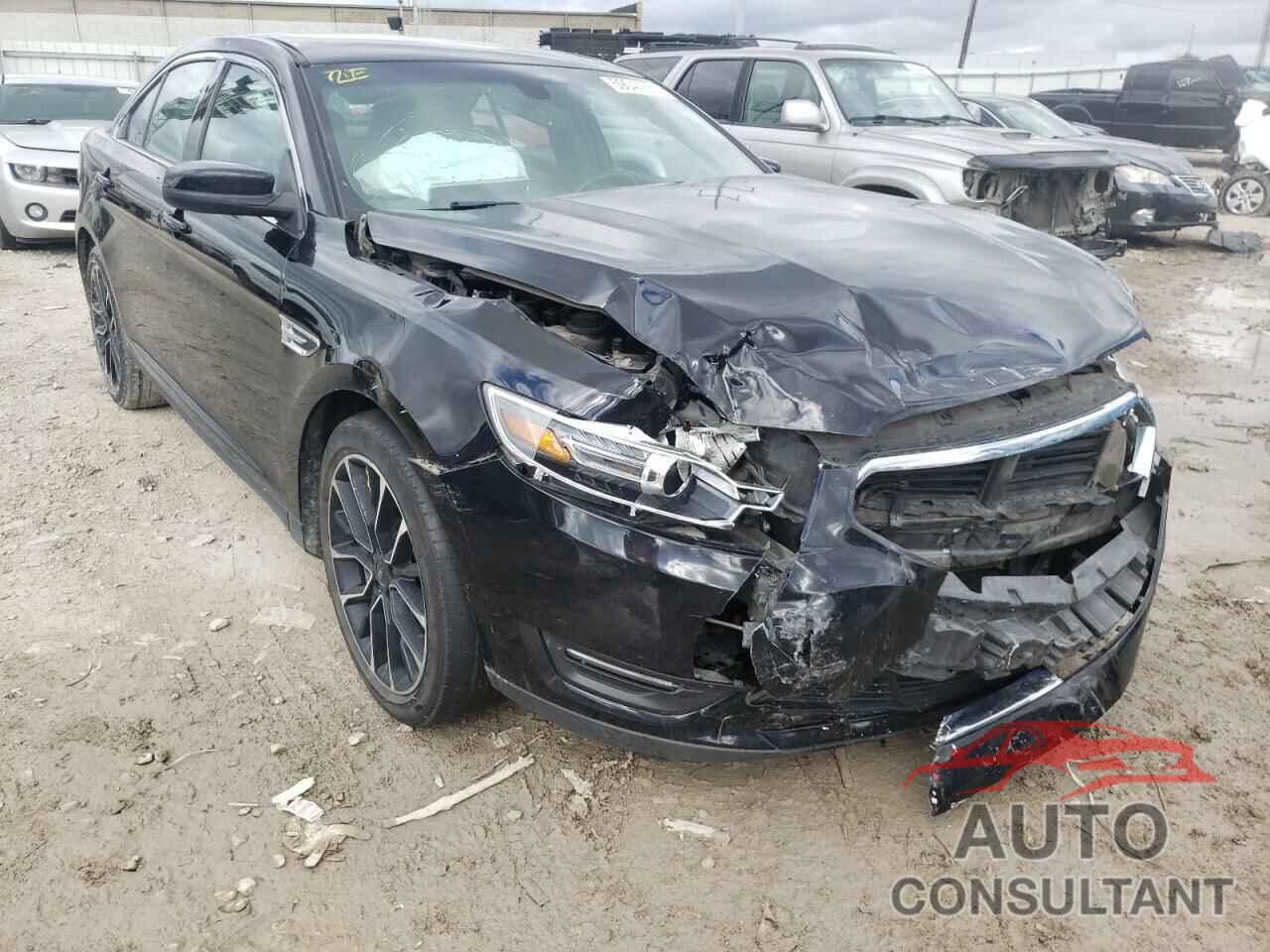 FORD TAURUS 2018 - 1FAHP2E88JG142197