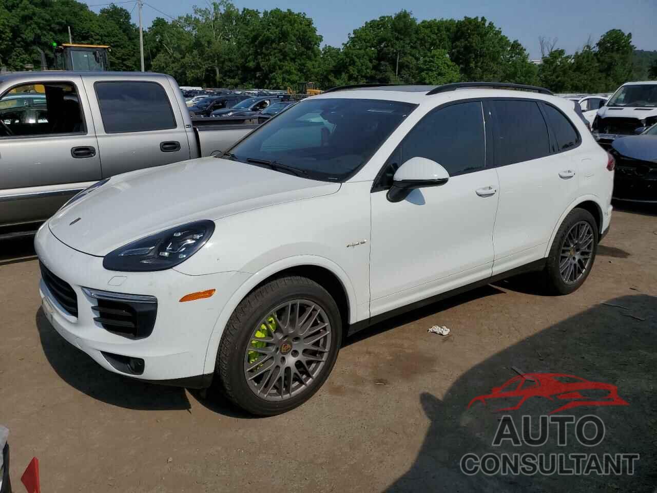 PORSCHE CAYENNE 2018 - WP1AE2A24JLA72383