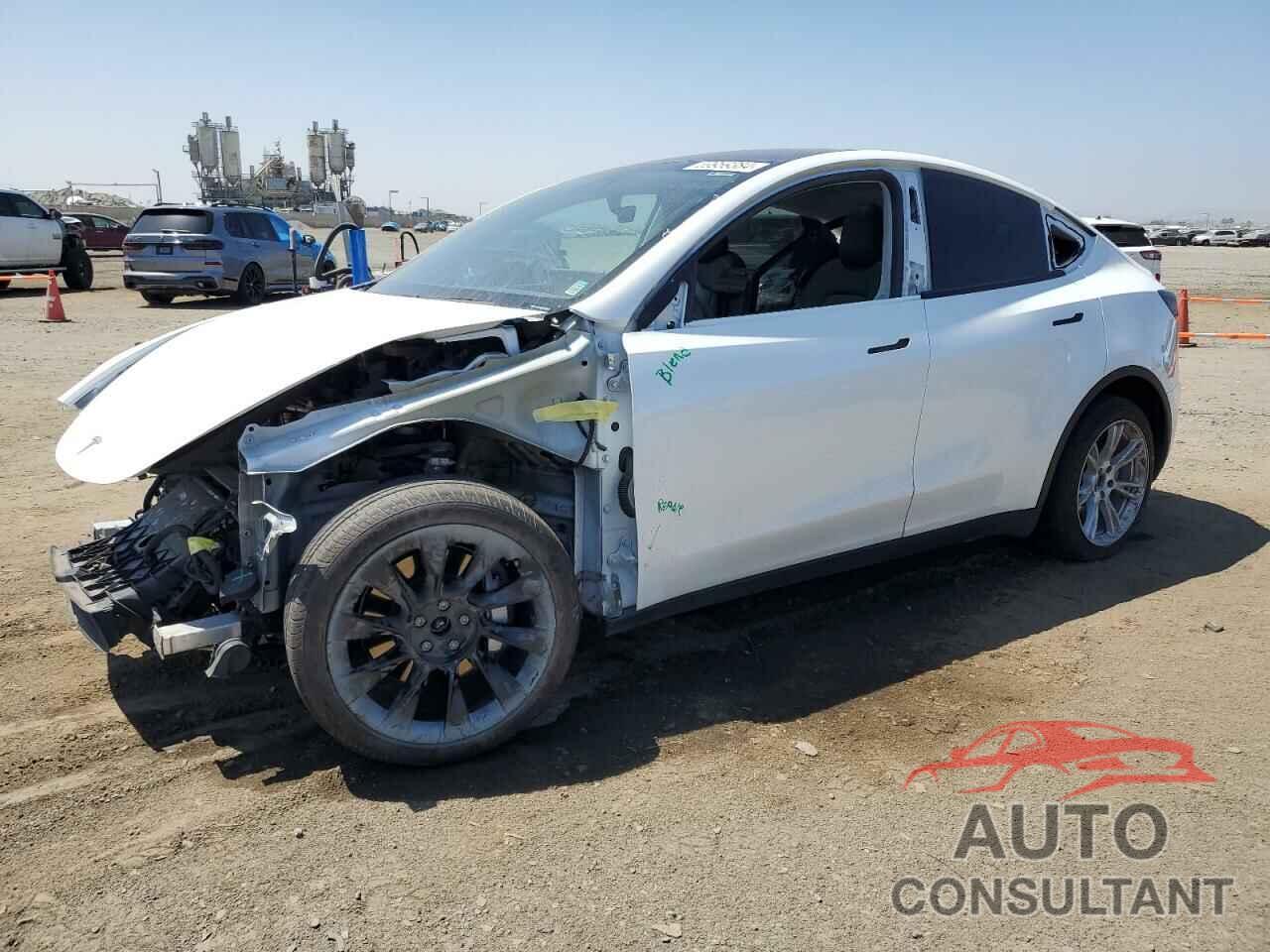 TESLA MODEL Y 2021 - 5YJYGDEE1MF068602