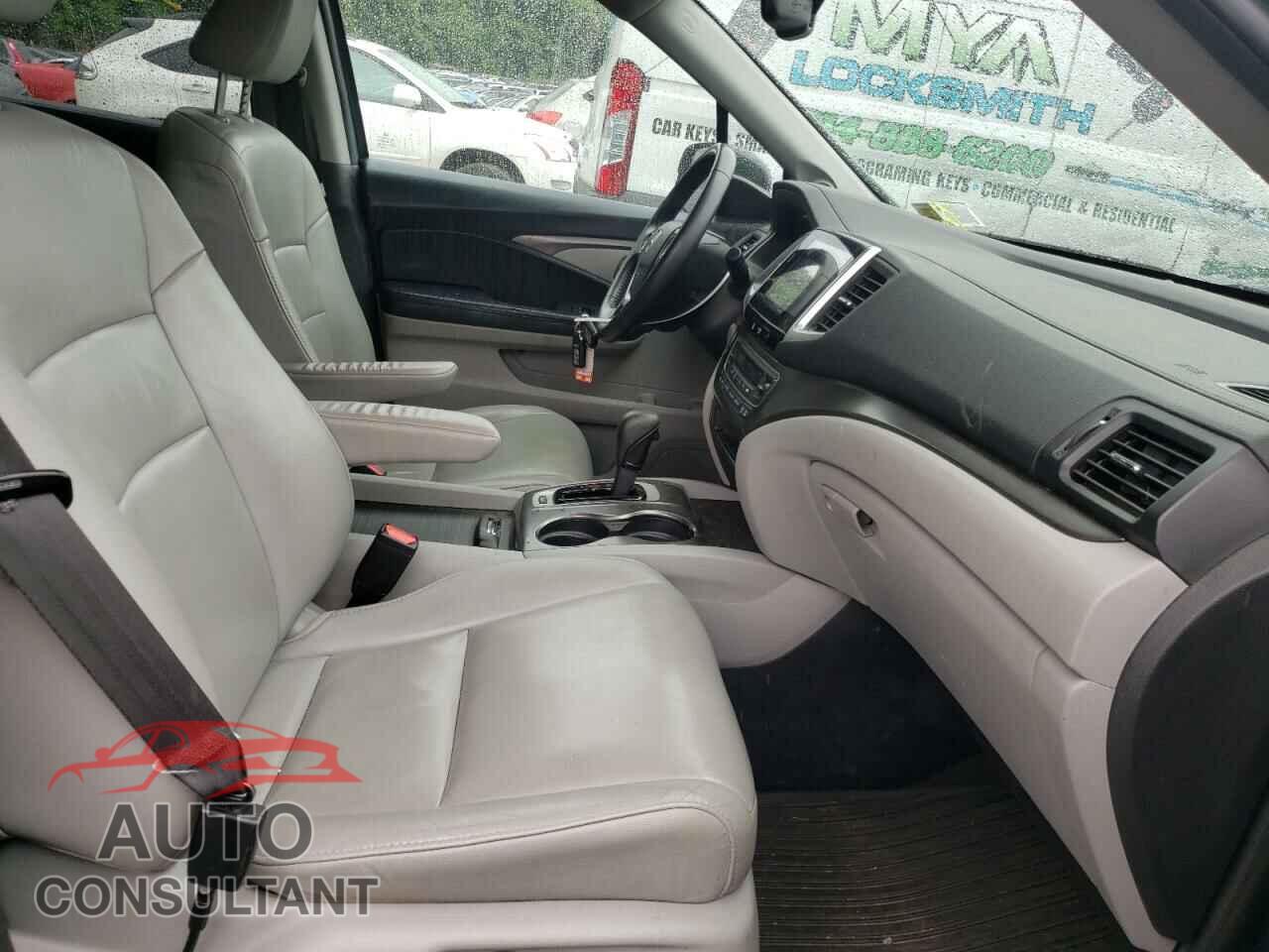 HONDA PILOT 2016 - 5FNYF6H52GB058806
