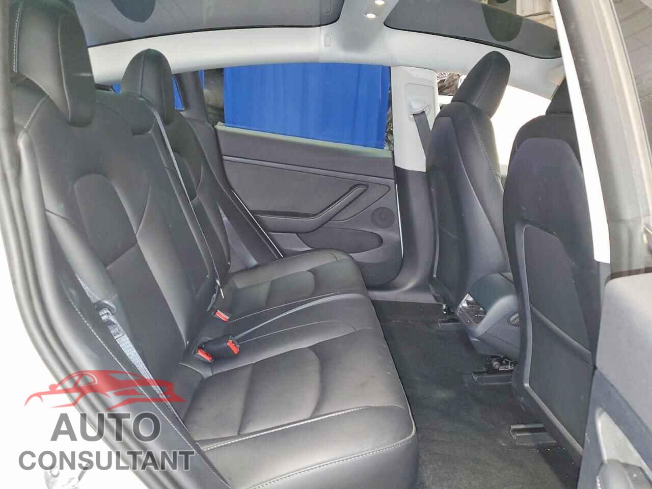 TESLA MODEL 3 2023 - LRW3E1FA5PC875827