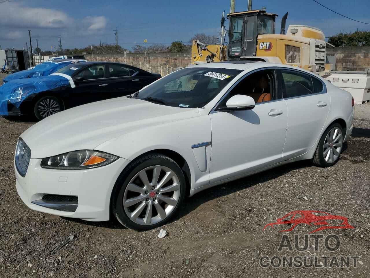 JAGUAR XF 2014 - SAJWJ0EF8E8U18305