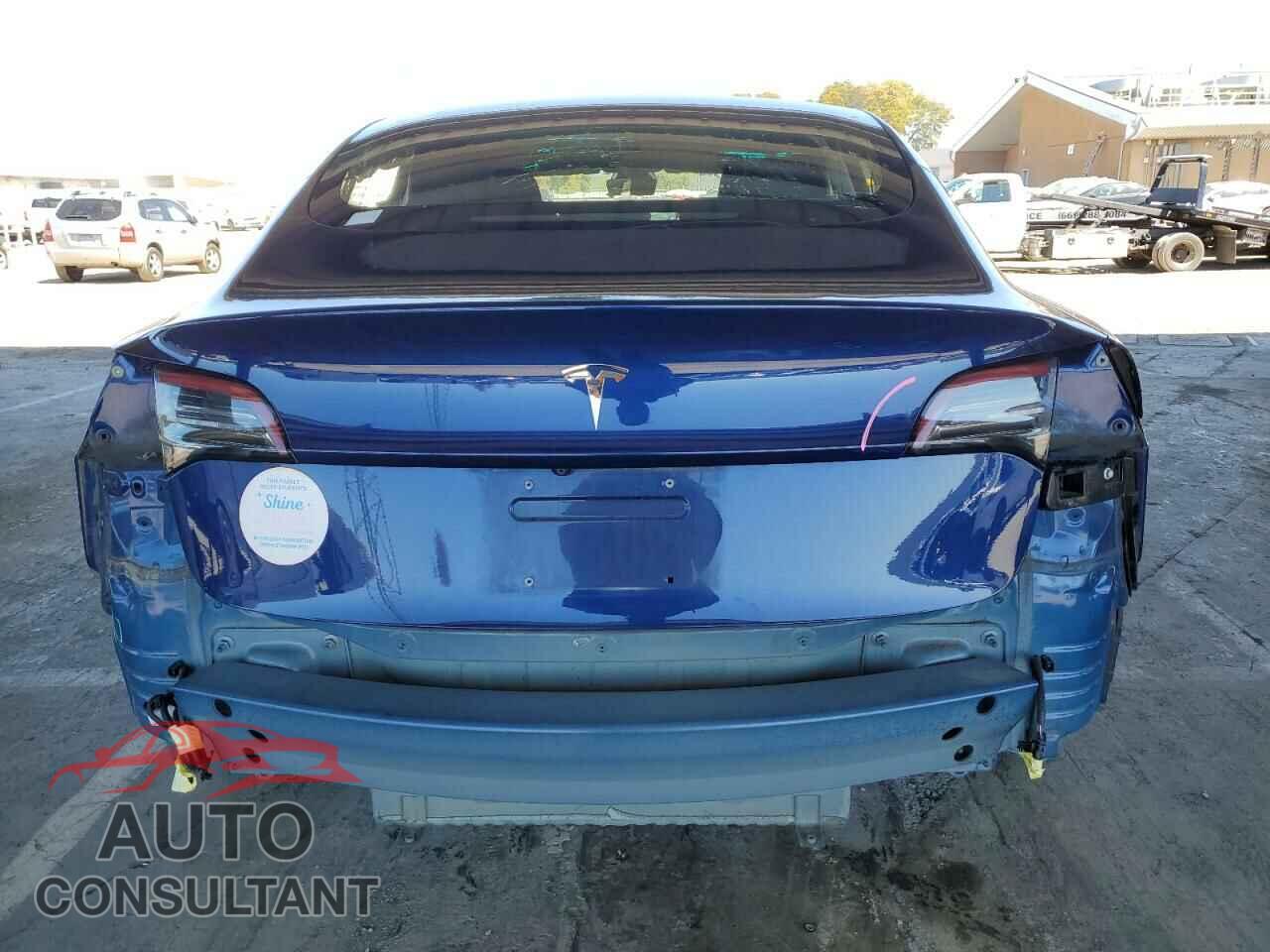 TESLA MODEL 3 2018 - 5YJ3E1EA6JF032153