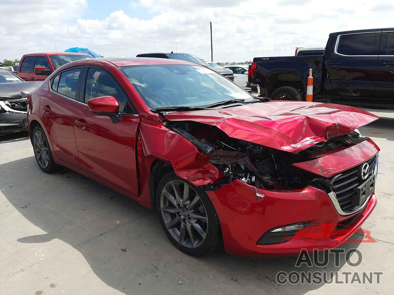 MAZDA 3 2018 - 3MZBN1V31JM206264