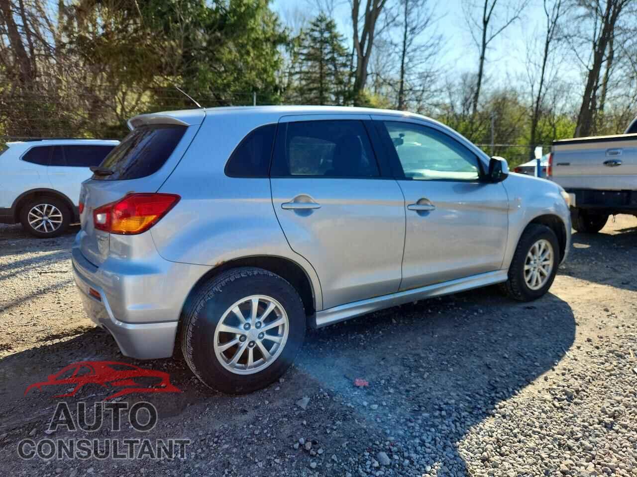 MITSUBISHI OUTLANDER 2011 - JA4AP3AUXBZ004228