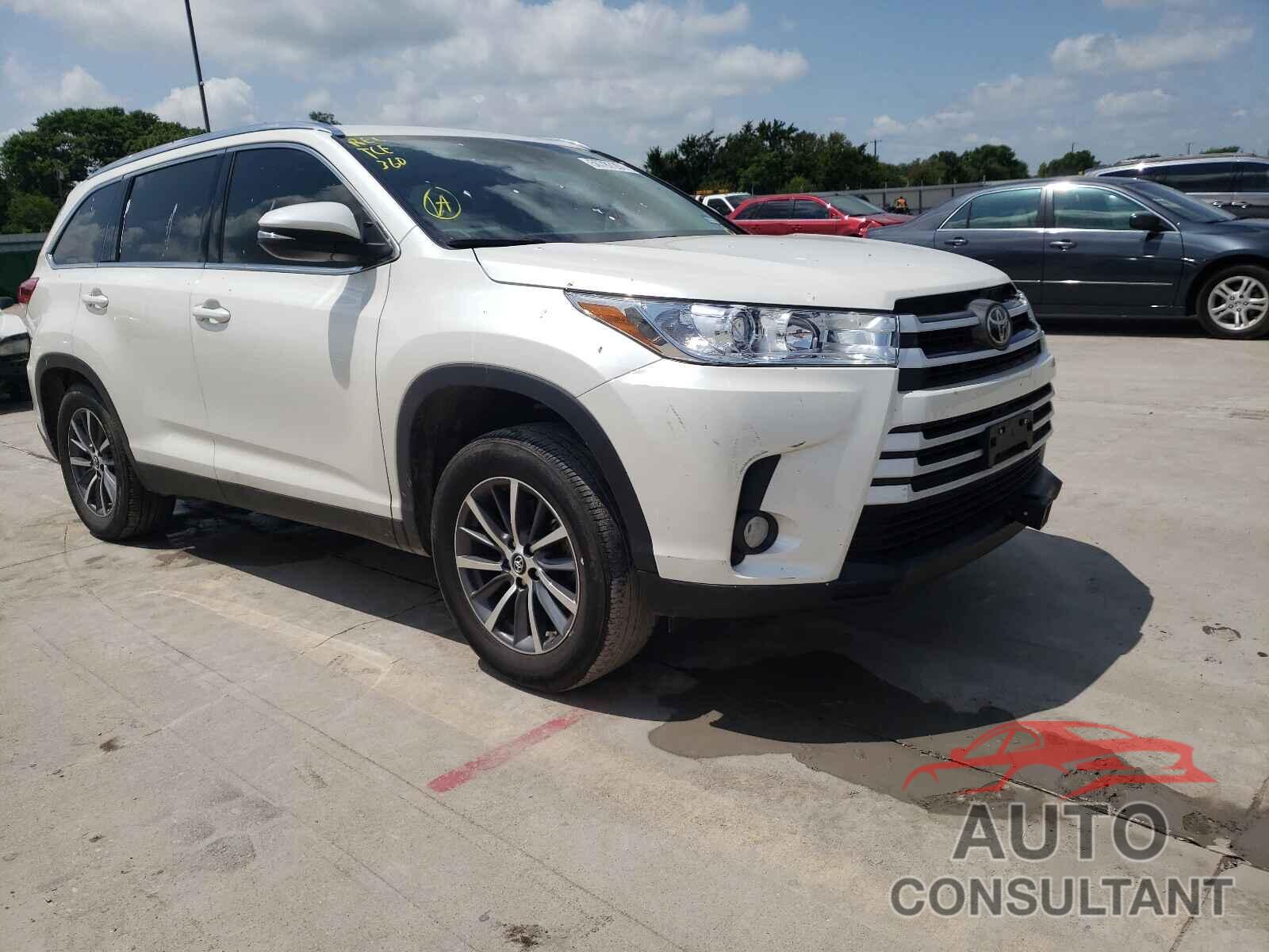 TOYOTA HIGHLANDER 2019 - 5TDKZRFH3KS571045