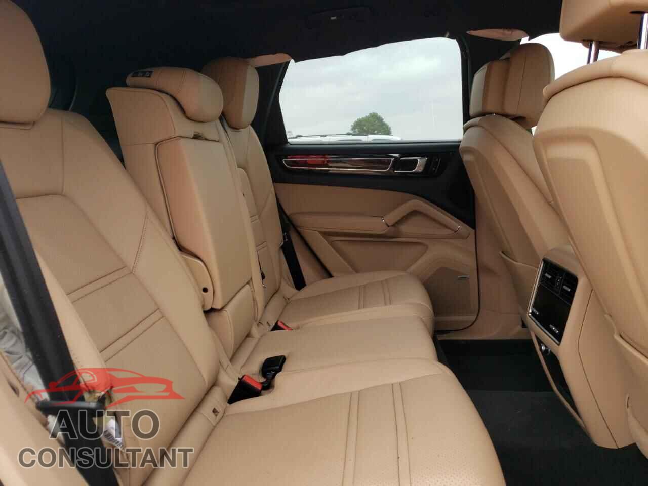 PORSCHE CAYENNE 2021 - WP1AA2AY0MDA01051