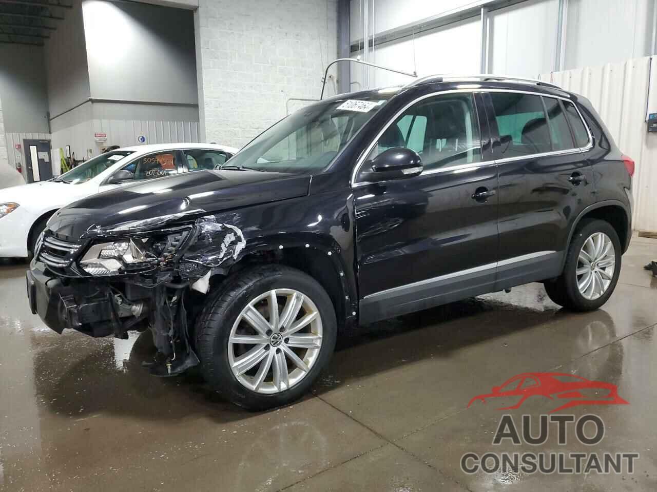 VOLKSWAGEN TIGUAN 2016 - WVGBV7AX3GW506486