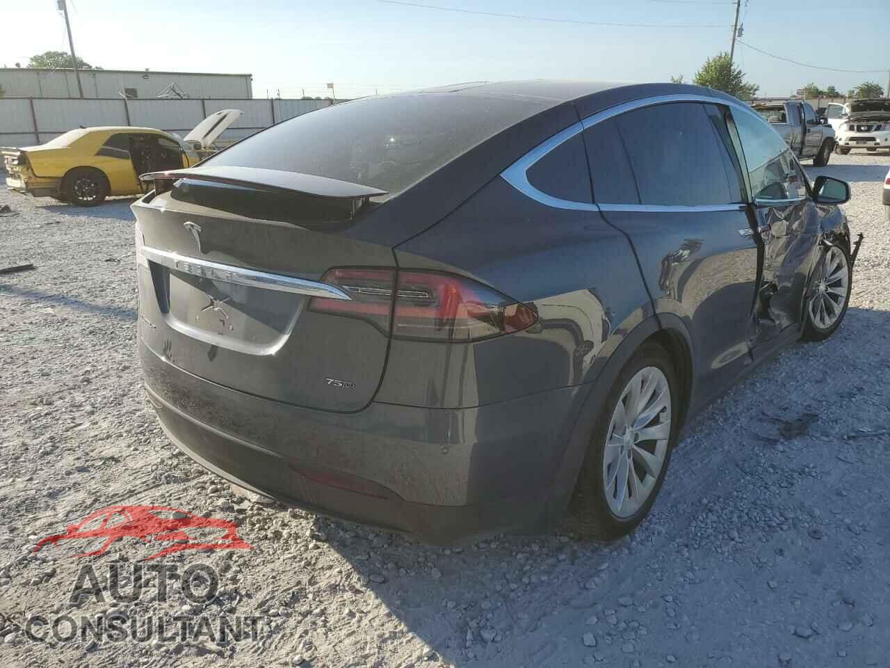 TESLA MODEL X 2017 - 5YJXCDE26HF052169