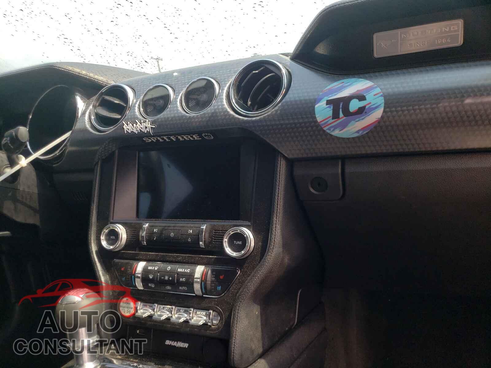 FORD MUSTANG 2017 - 1FA6P8CF8H5329585