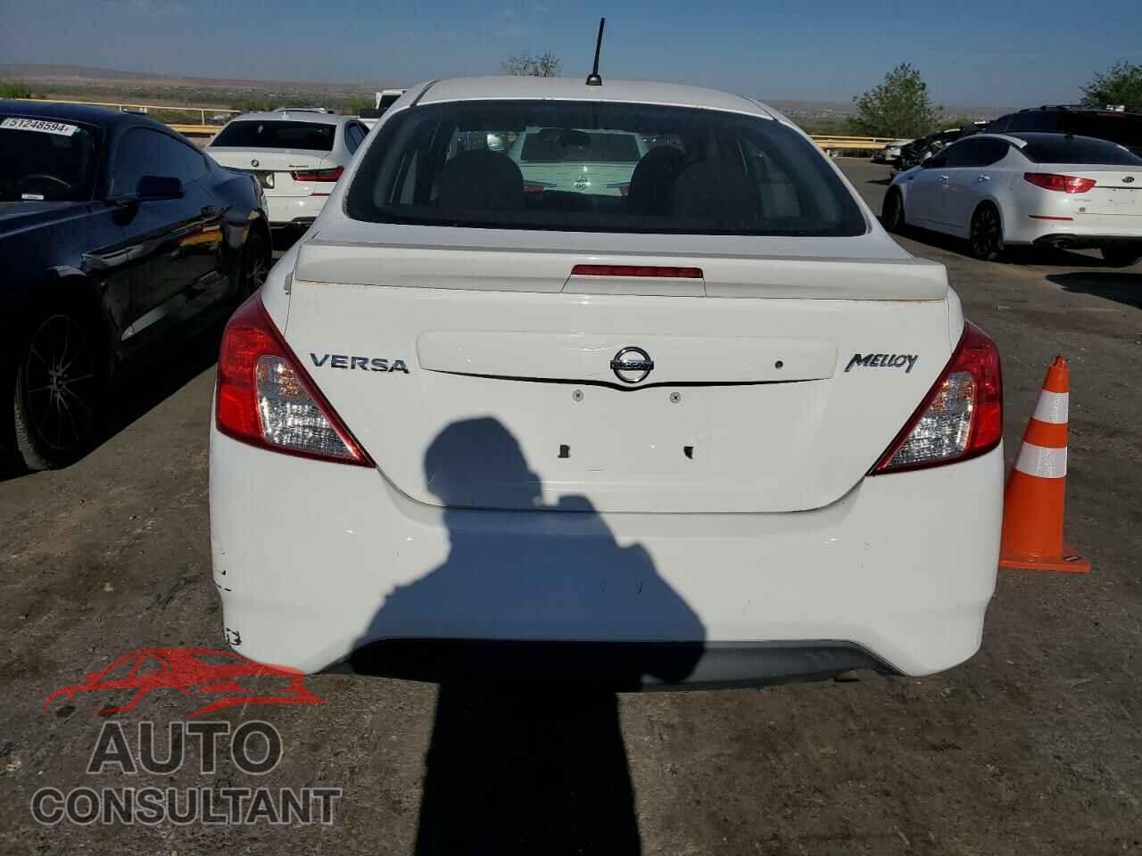 NISSAN VERSA 2017 - 3N1CN7AP3HL857241