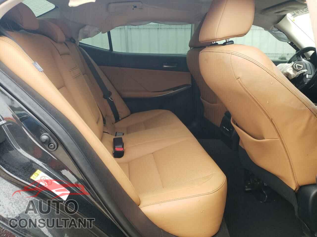 LEXUS IS 2018 - JTHBA1D27J5073067
