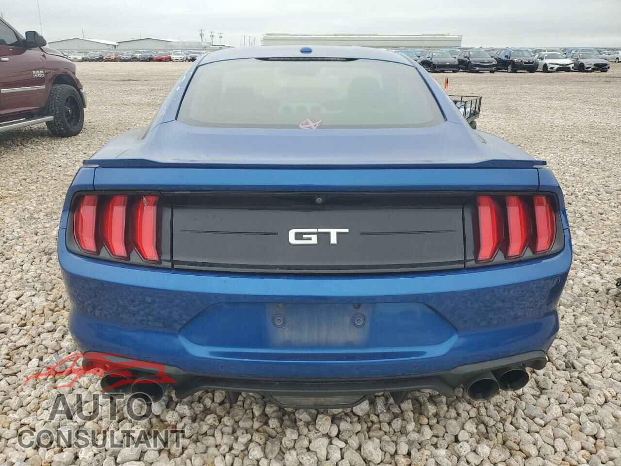 FORD MUSTANG 2018 - 1FA6P8CF5J5113747