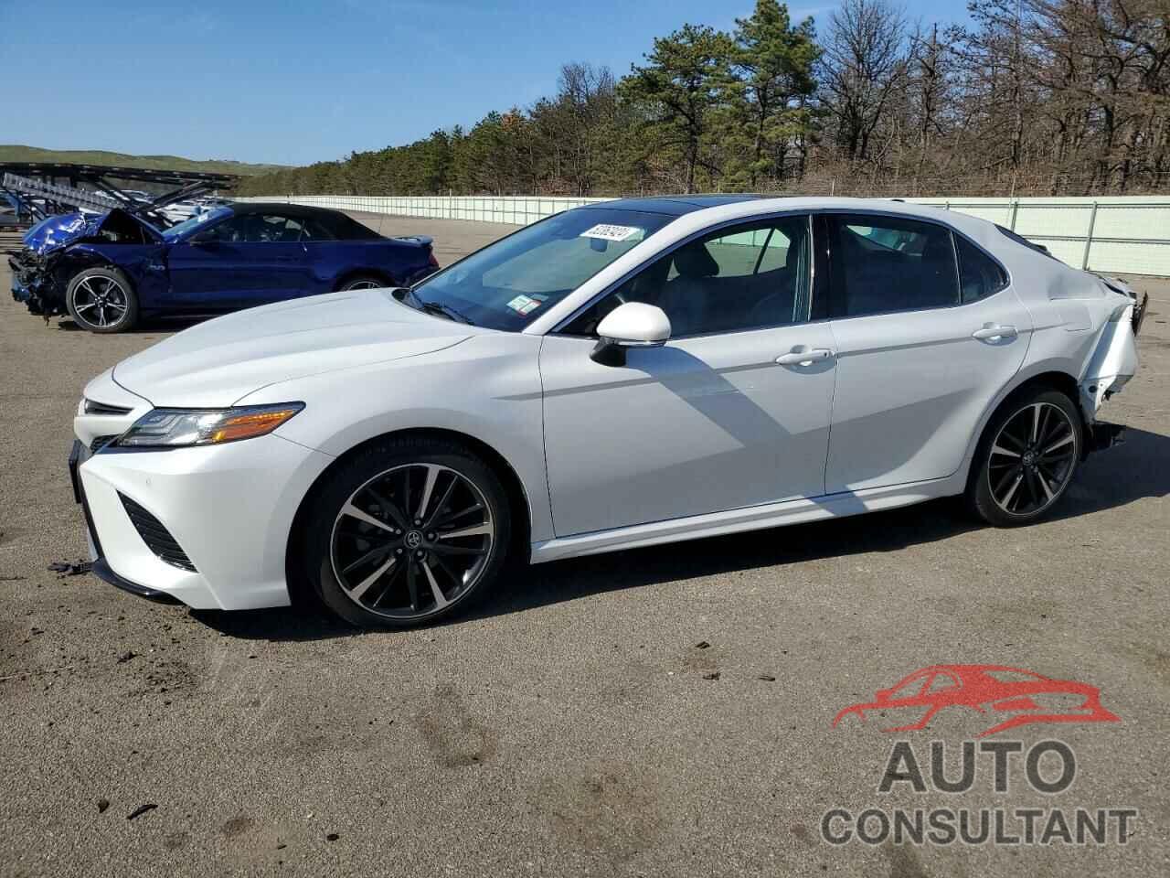 TOYOTA CAMRY 2018 - 4T1BZ1HK8JU002417