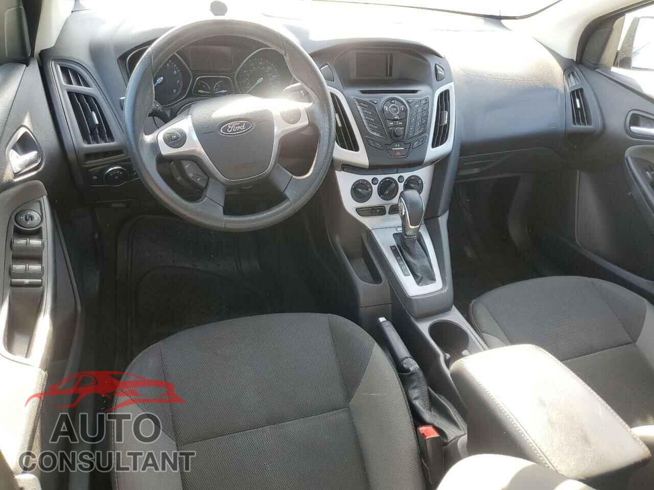 FORD FOCUS 2014 - 1FADP3F21EL131747