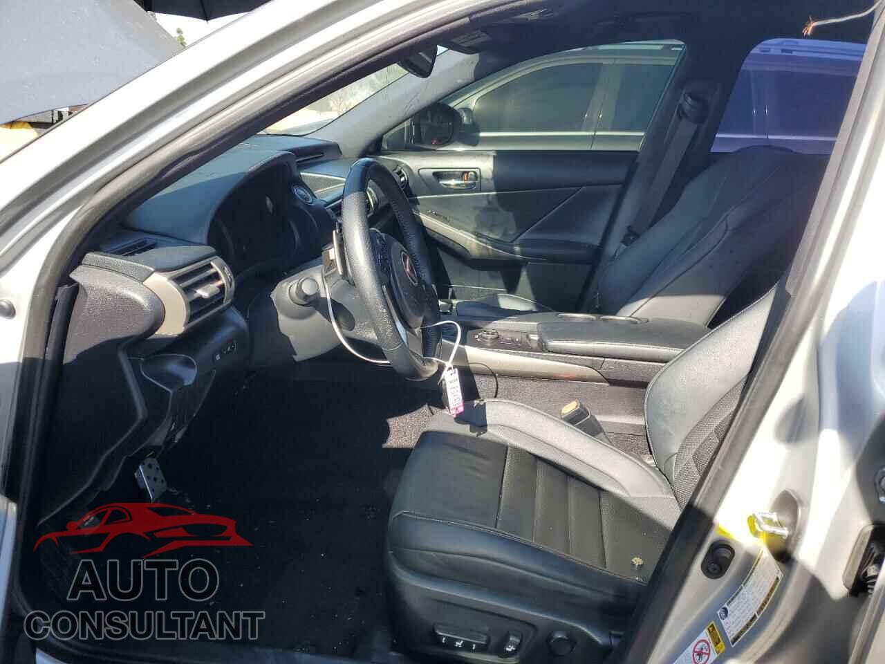 LEXUS IS 2015 - JTHBF1D28F5072390