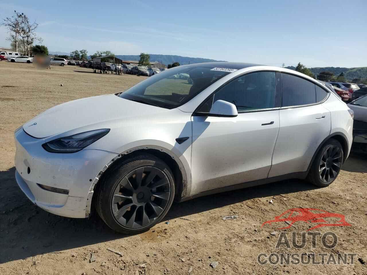 TESLA MODEL Y 2022 - 7SAYGAEE9NF352658