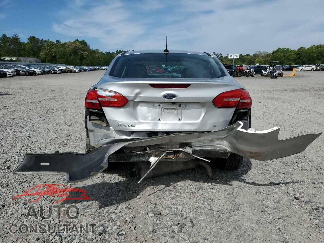 FORD FOCUS 2018 - 1FADP3F23JL251950