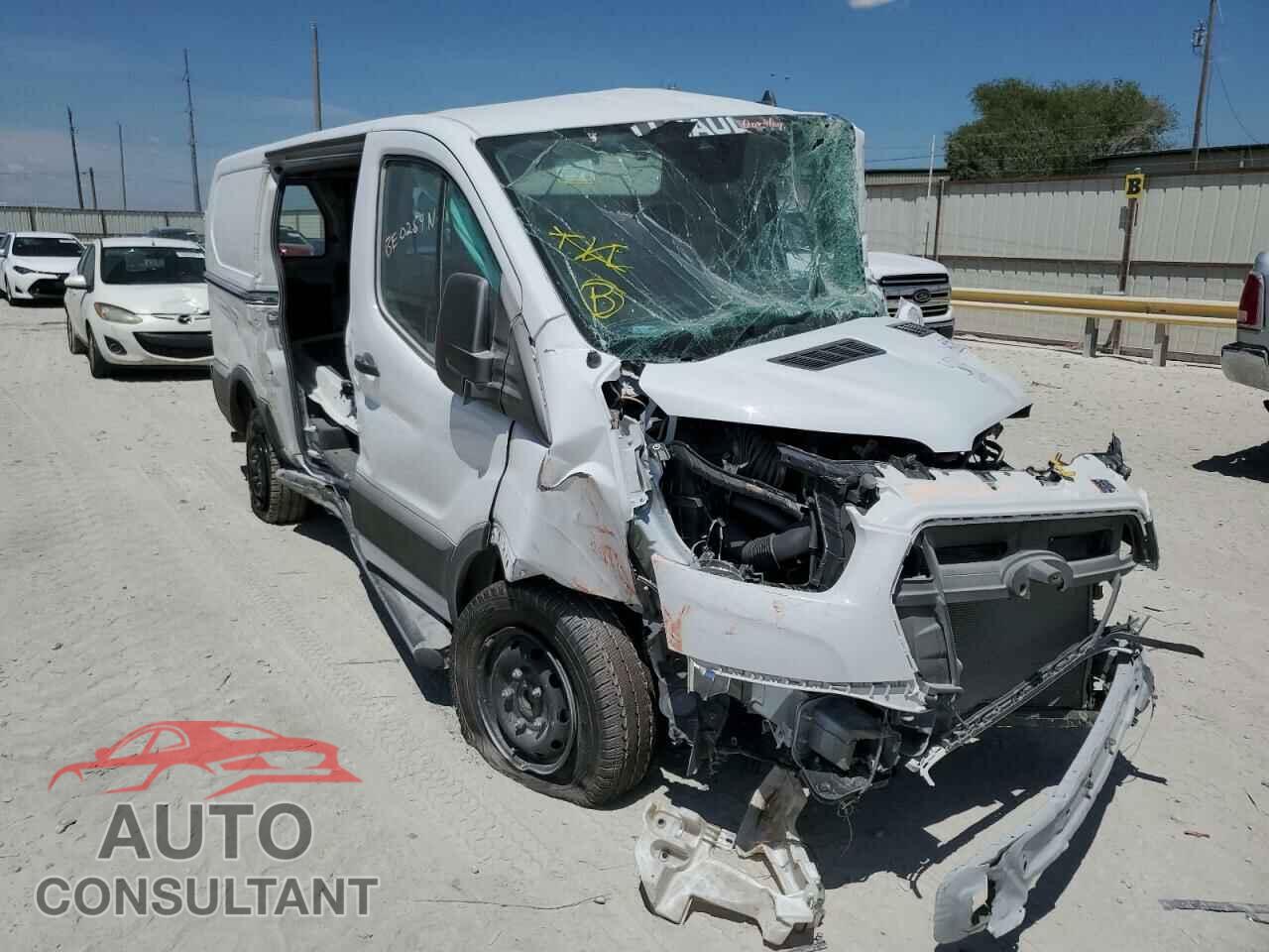 FORD TRANSIT 2022 - 1FTBR1Y83NKA15084