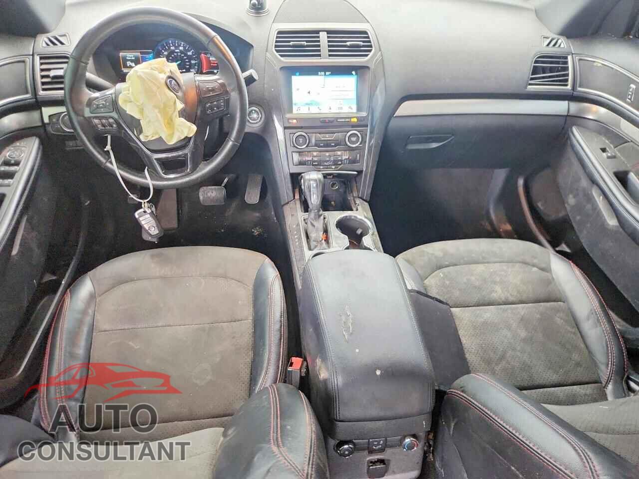 FORD EXPLORER 2018 - 1FM5K7D86JGB63412