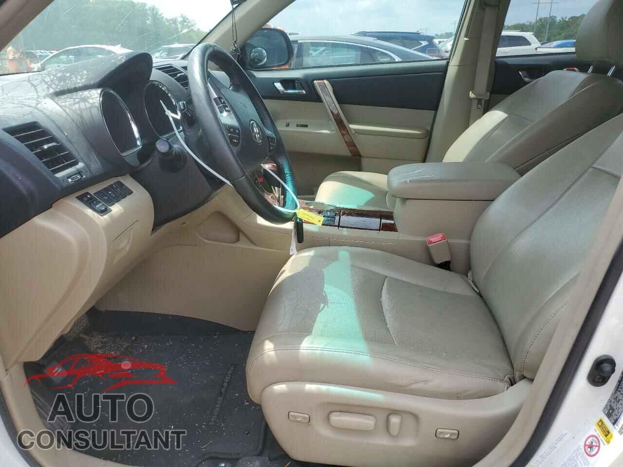 TOYOTA HIGHLANDER 2013 - 5TDYK3EH8DS133041