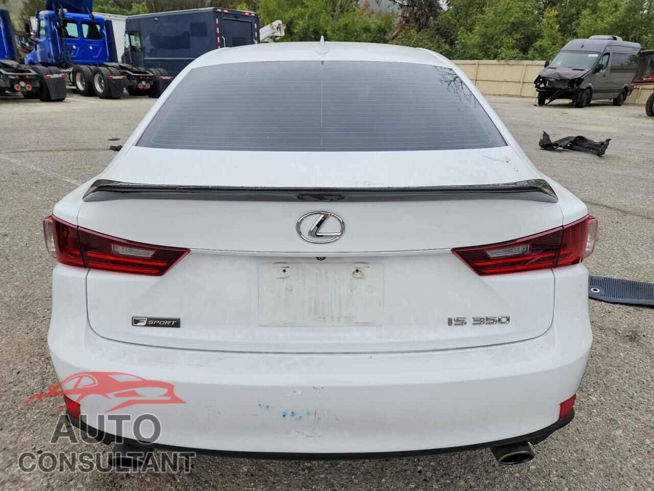 LEXUS IS 2015 - JTHBE1D24F5022704