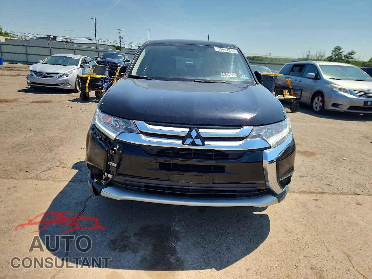 MITSUBISHI OUTLANDER 2017 - JA4AD2A35HZ068227
