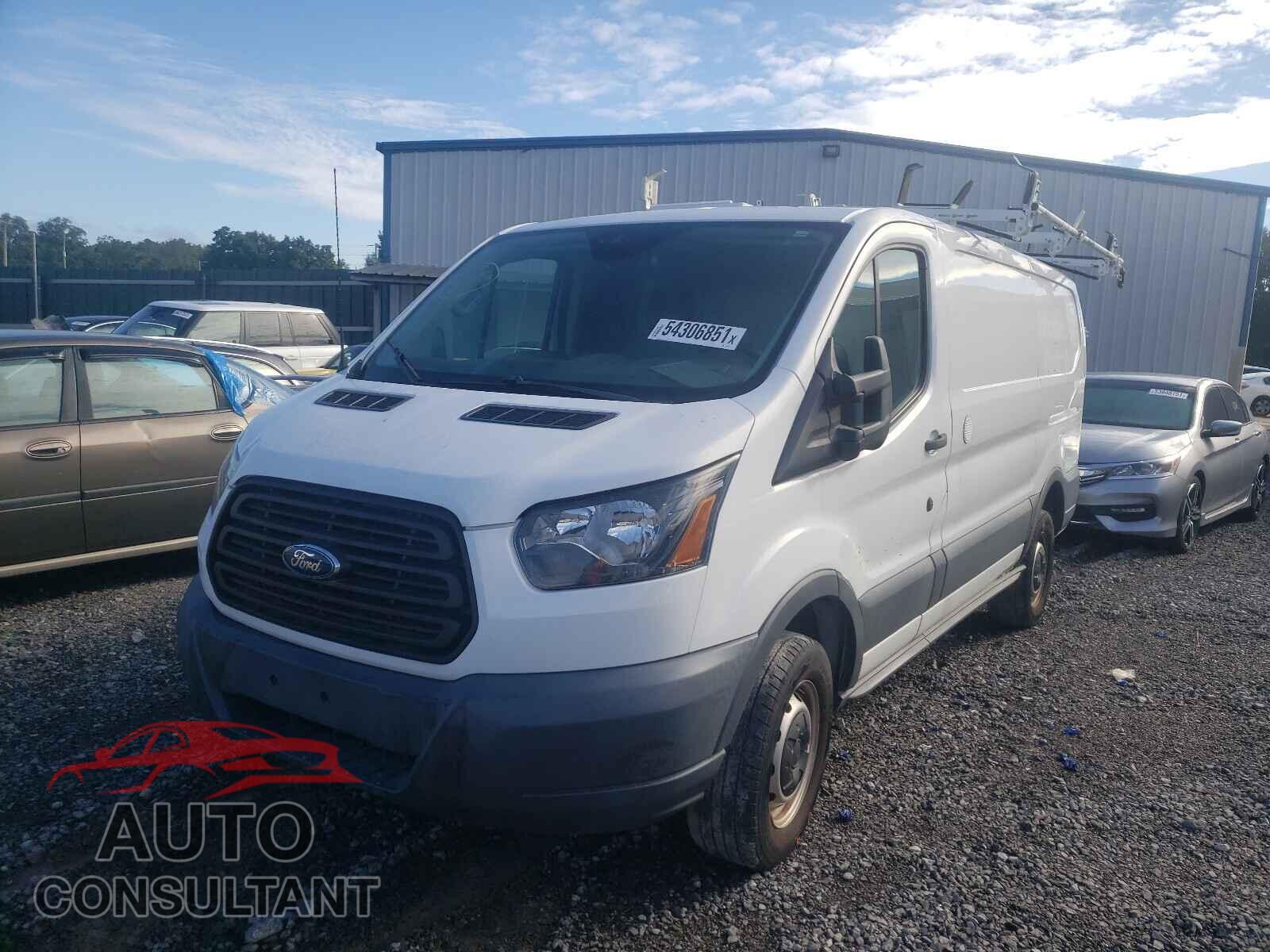 FORD TRANSIT CO 2016 - 1FTYR1YM2GKB10682