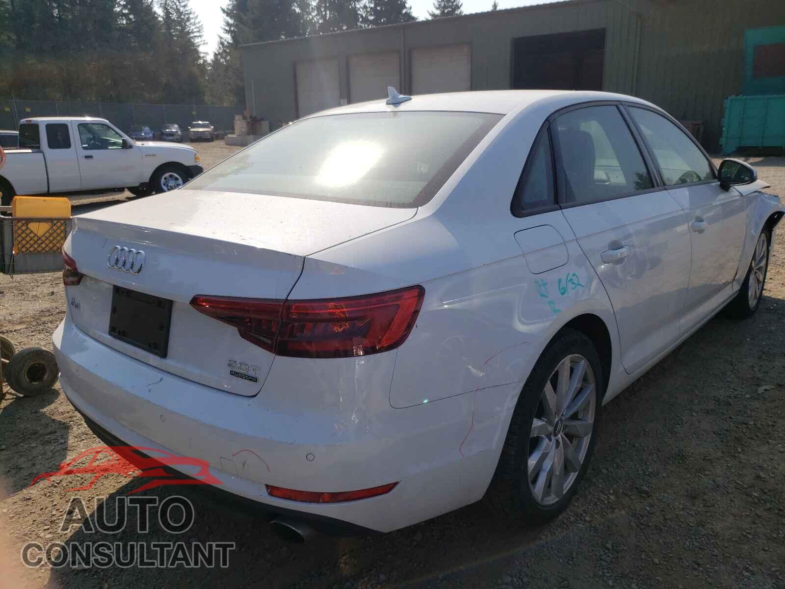 AUDI A4 2017 - WAUANAF47HN013104