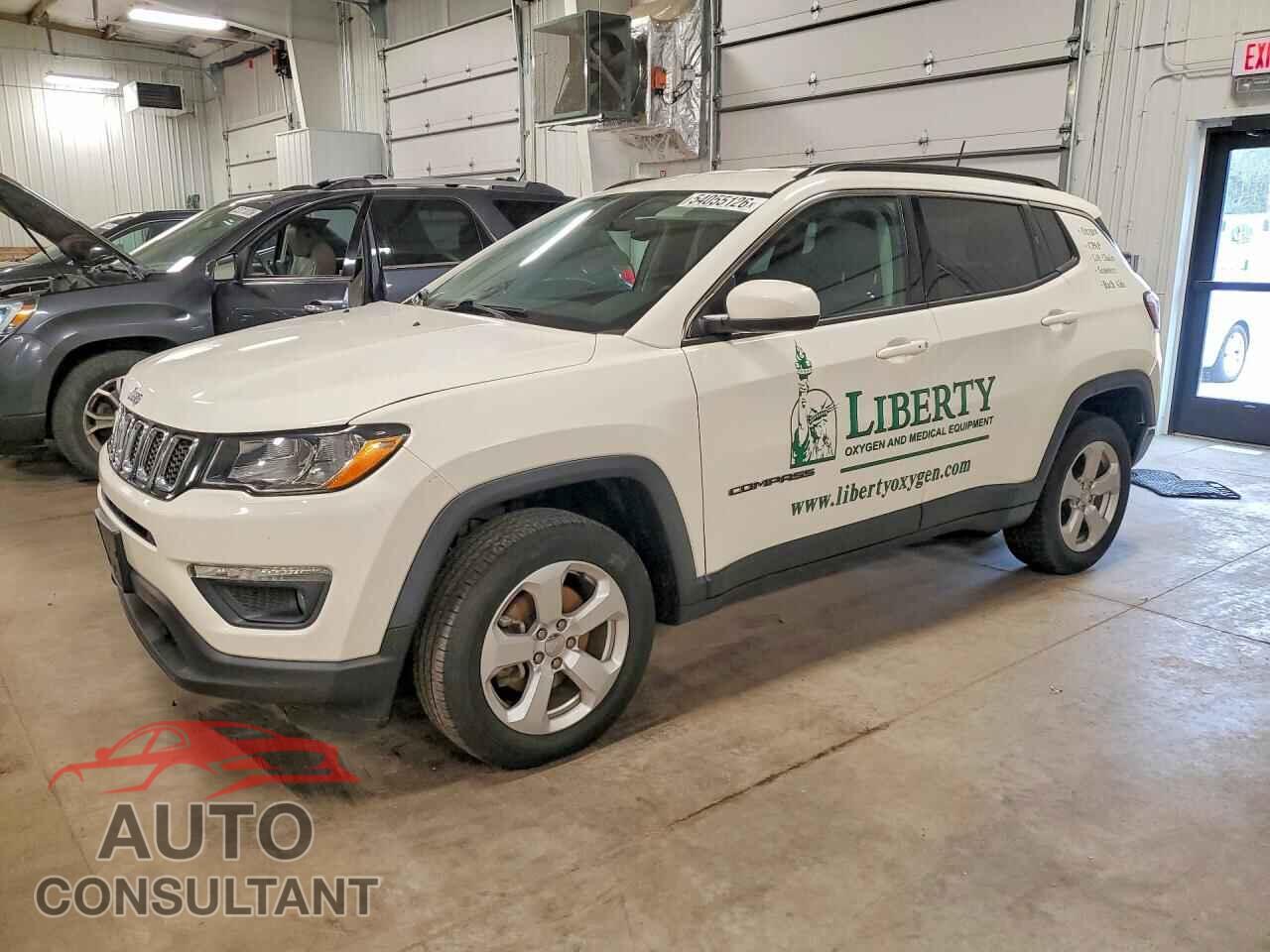 JEEP COMPASS 2019 - 3C4NJDBB0KT678357