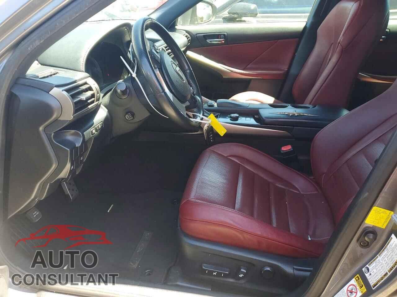 LEXUS IS 2014 - JTHBE1D23E5006721