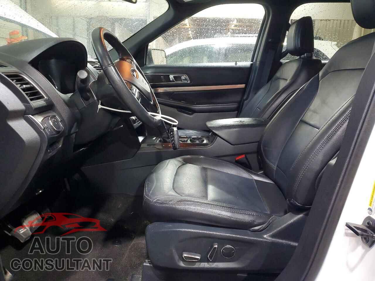 FORD EXPLORER 2018 - 1FM5K7D83JGB96660