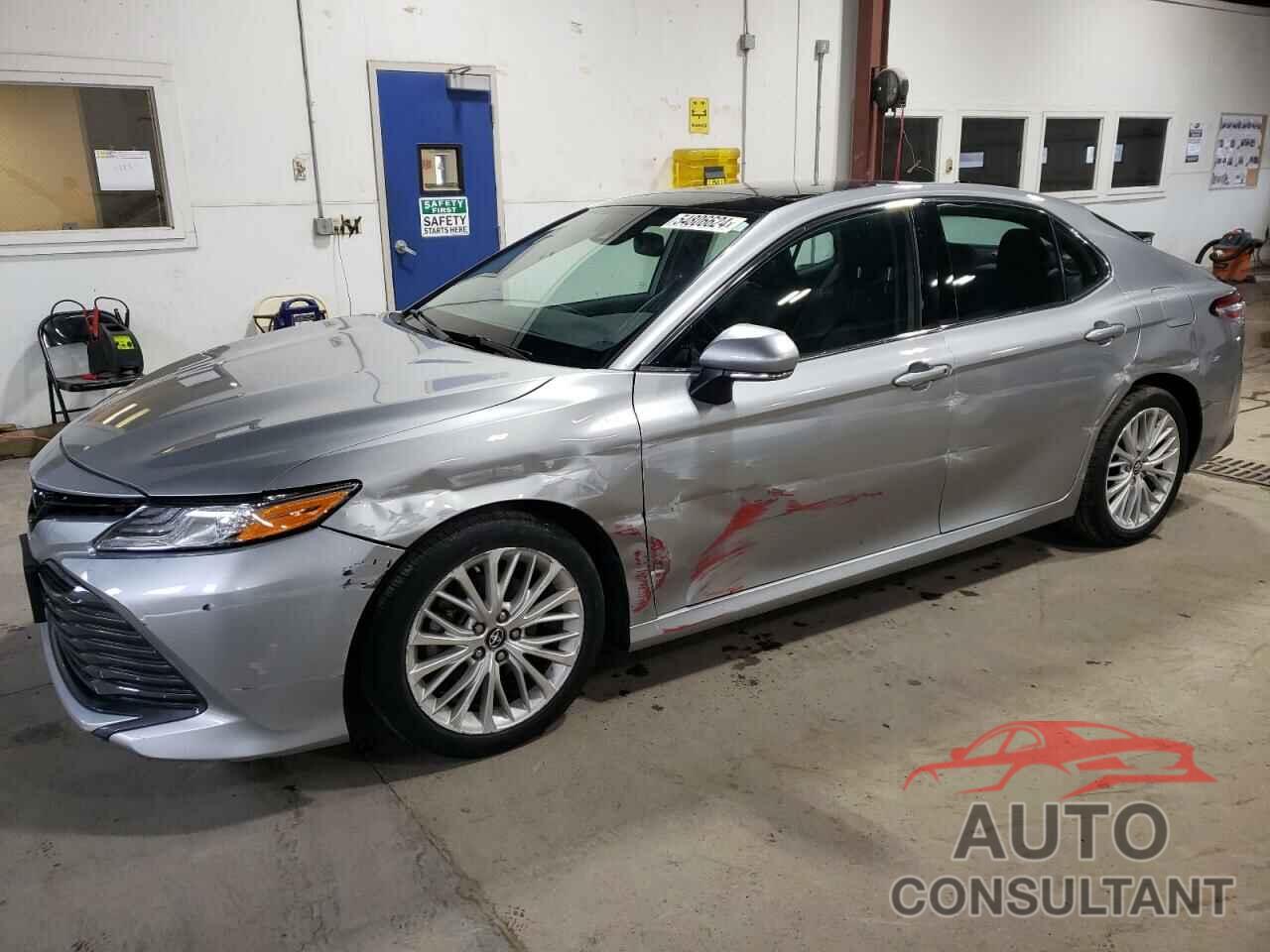 TOYOTA CAMRY 2019 - 4T1B11HK4KU751756