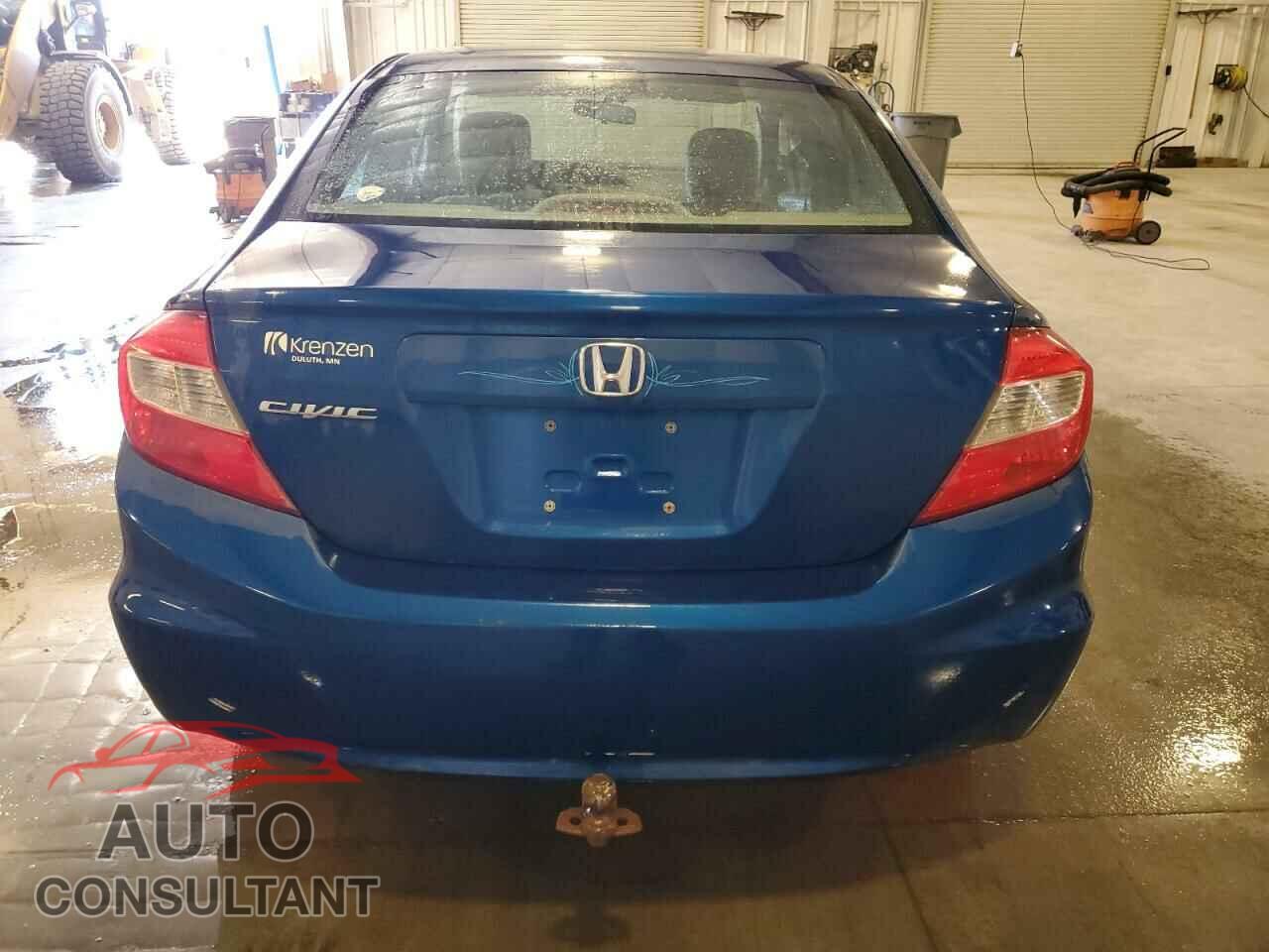 HONDA CIVIC 2012 - 2HGFB2F52CH512072