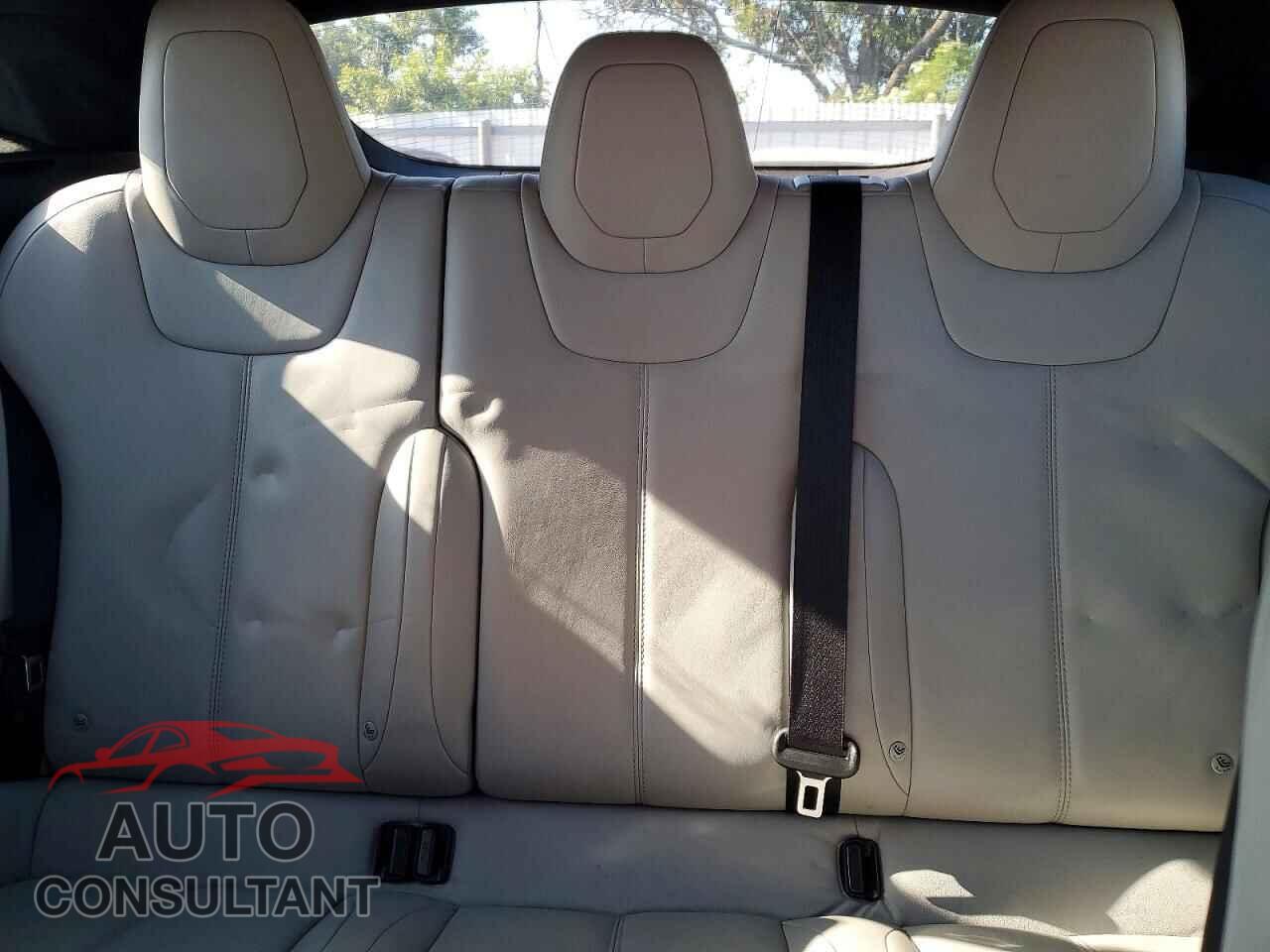 TESLA MODEL S 2015 - 5YJSA1V27FF098010