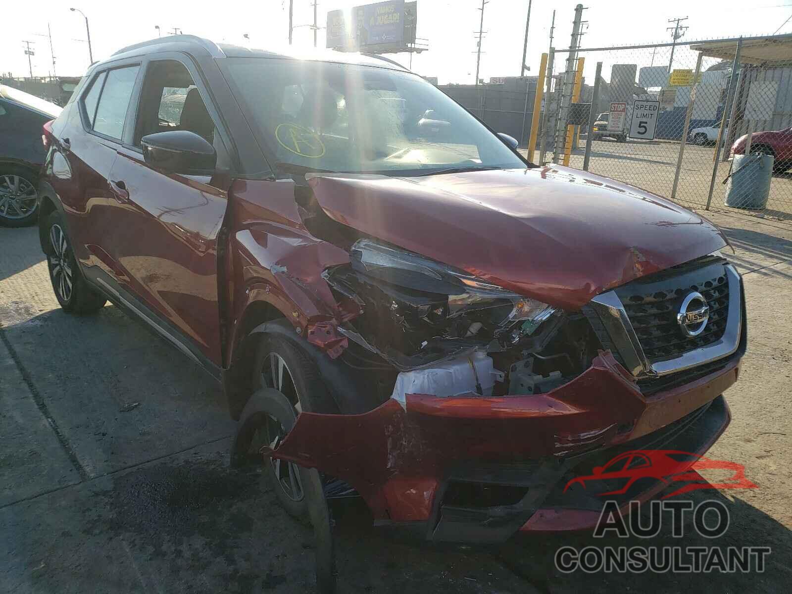NISSAN KICKS 2018 - 3N1CP5CU6JL540870