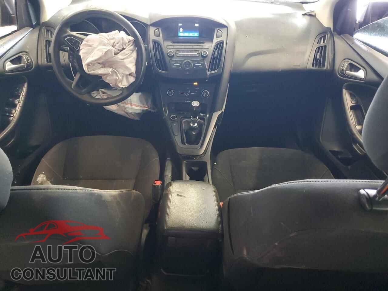 FORD FOCUS 2015 - 1FADP3FE6FL259042