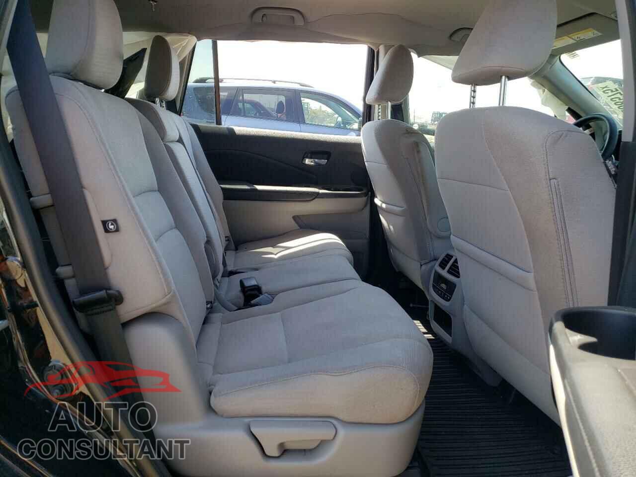HONDA PILOT 2017 - 5FNYF6H43HB047774