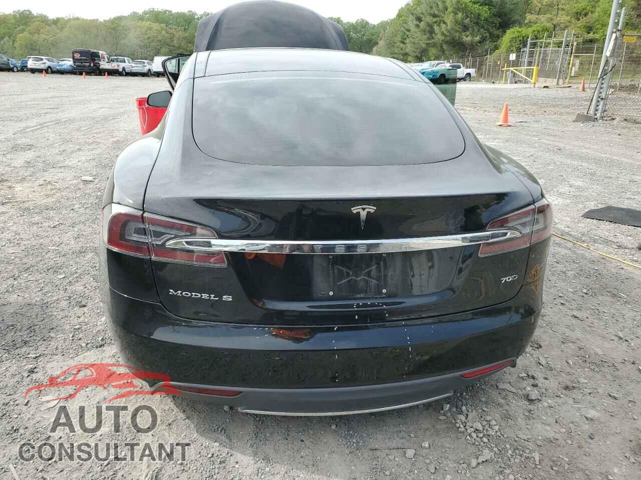 TESLA MODEL S 2015 - 5YJSA1E21FF116677
