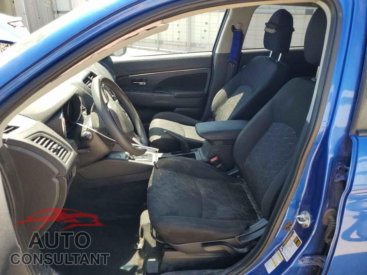 MITSUBISHI OUTLANDER 2020 - JA4AP3AU2LU007736