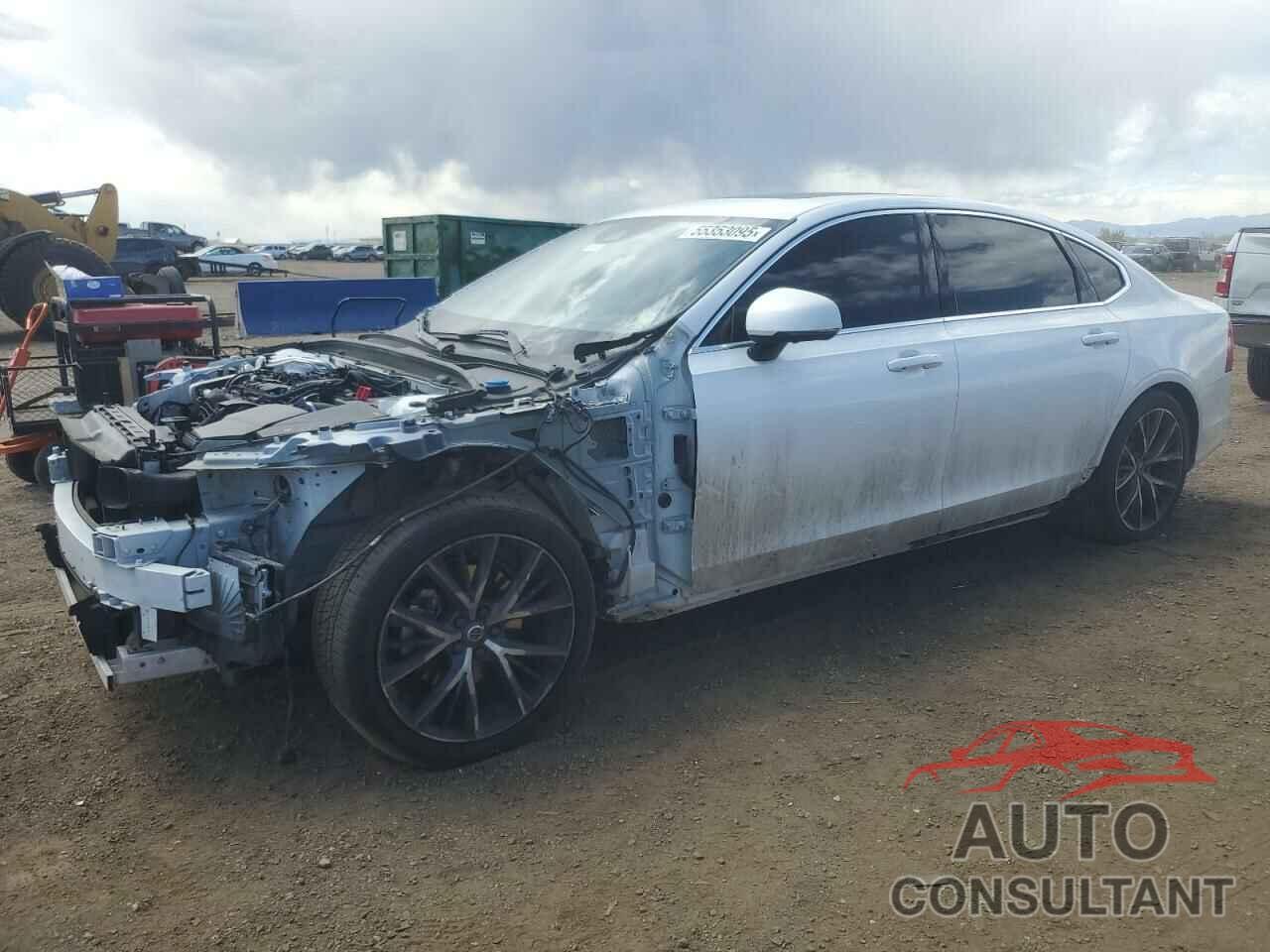 VOLVO S90 2018 - LVY982MK6JP024831