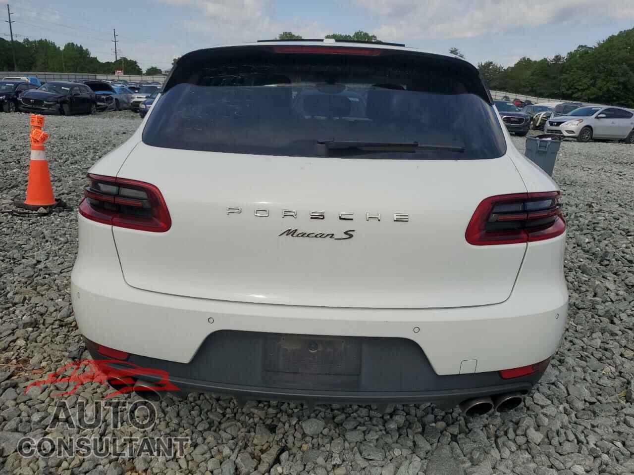 PORSCHE MACAN 2016 - WP1AB2A58GLB55617