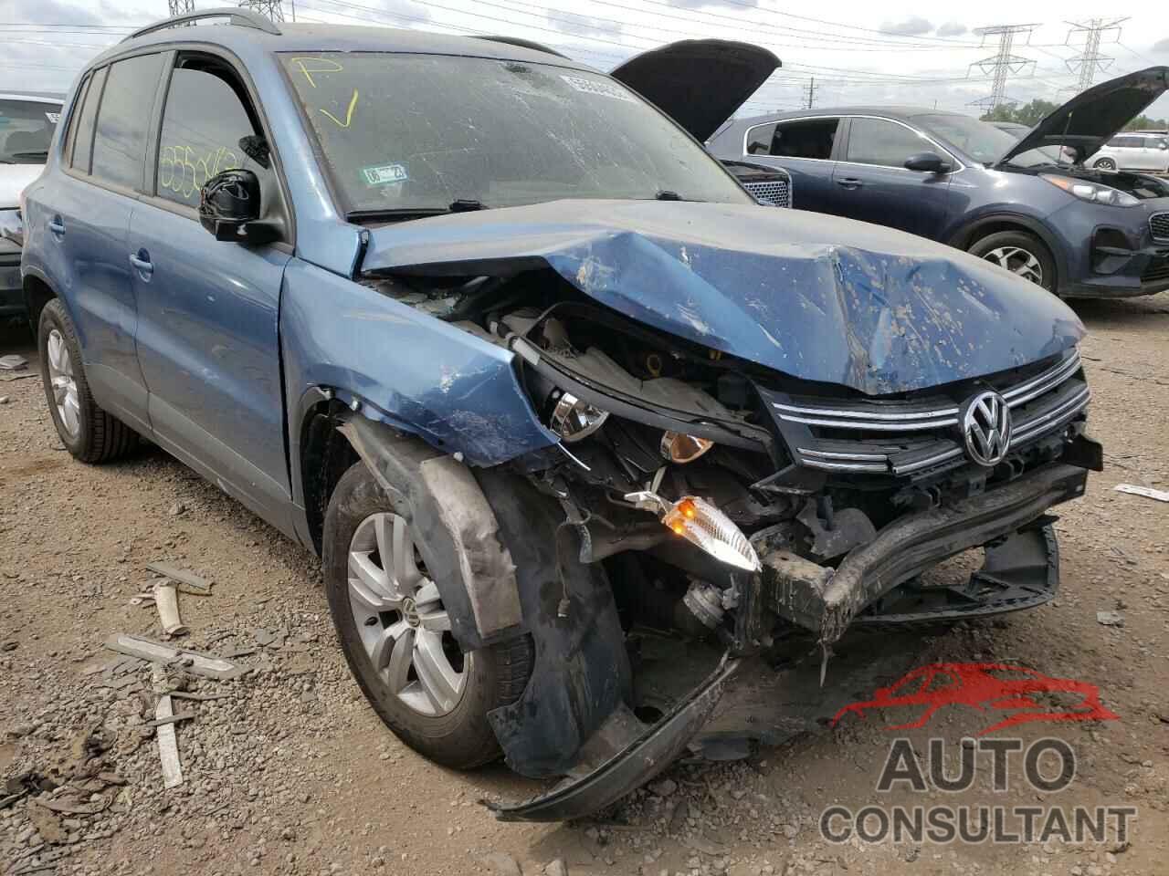 VOLKSWAGEN TIGUAN 2017 - WVGAV7AX6HW513395