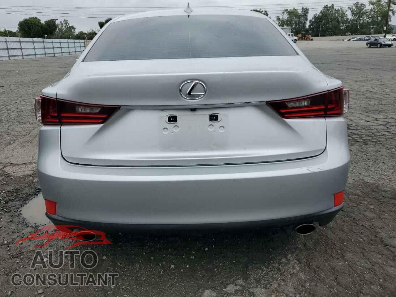 LEXUS IS 2014 - JTHBF1D24E5024738