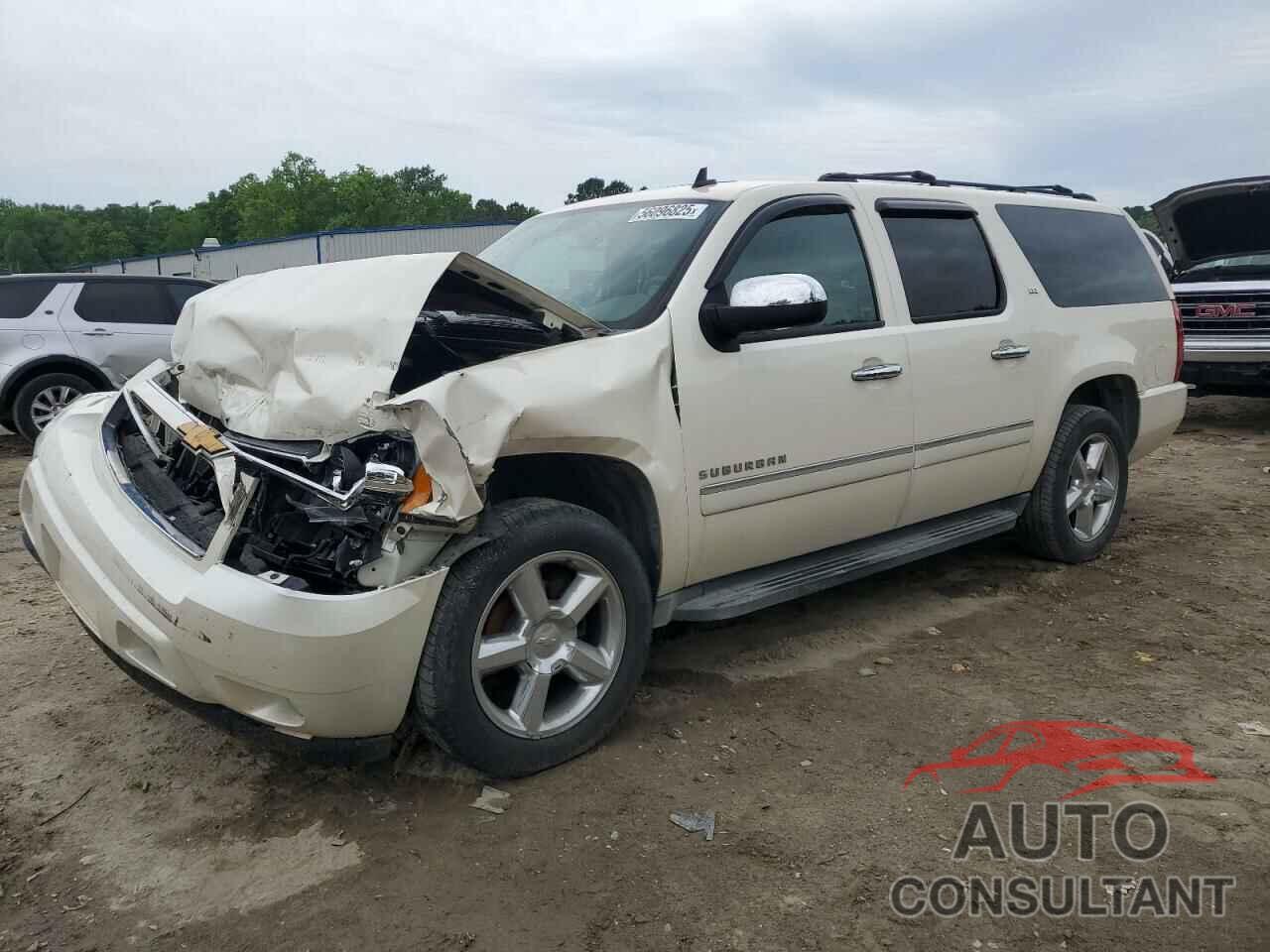 CHEVROLET SUBURBAN 2014 - 1GNSKKE78ER130011