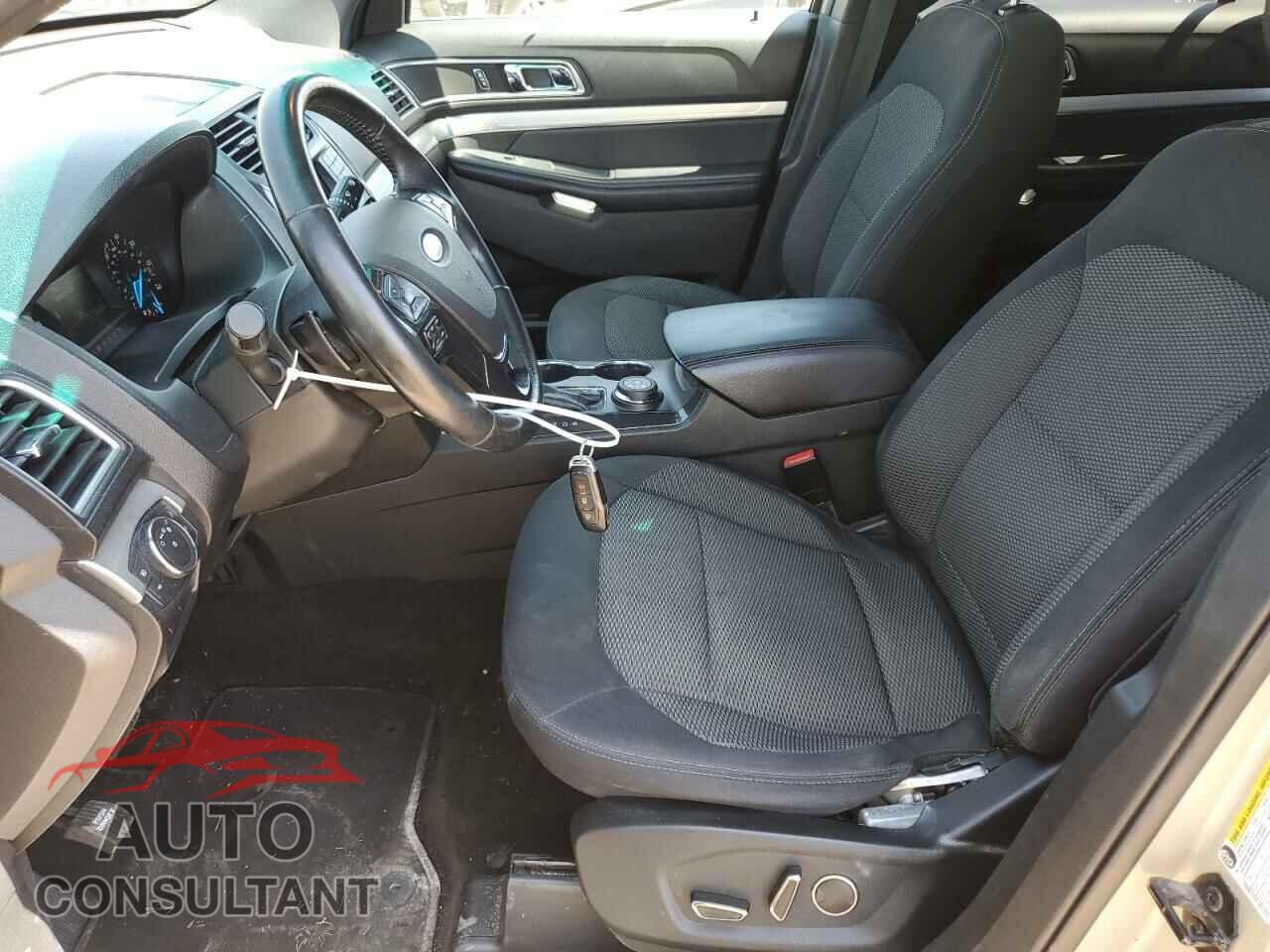 FORD EXPLORER 2017 - 1FM5K8D8XHGD99013
