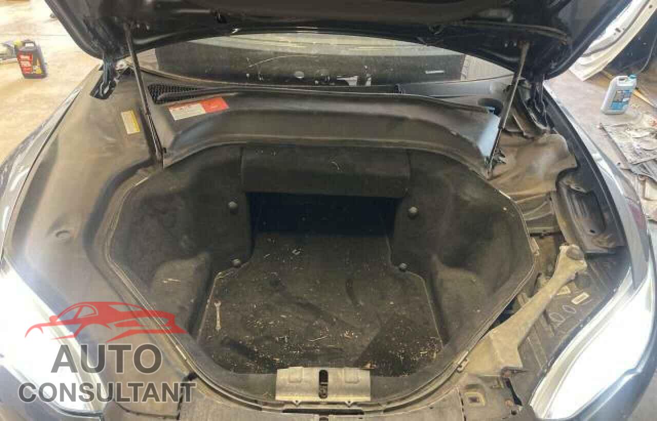 TESLA MODEL S 2014 - 5YJSA1H19EFP37263