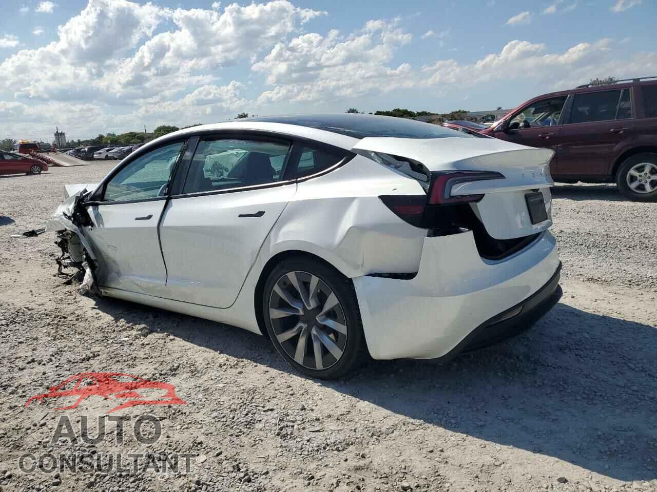TESLA MODEL 3 2024 - 5YJ3E1EA9RF751909