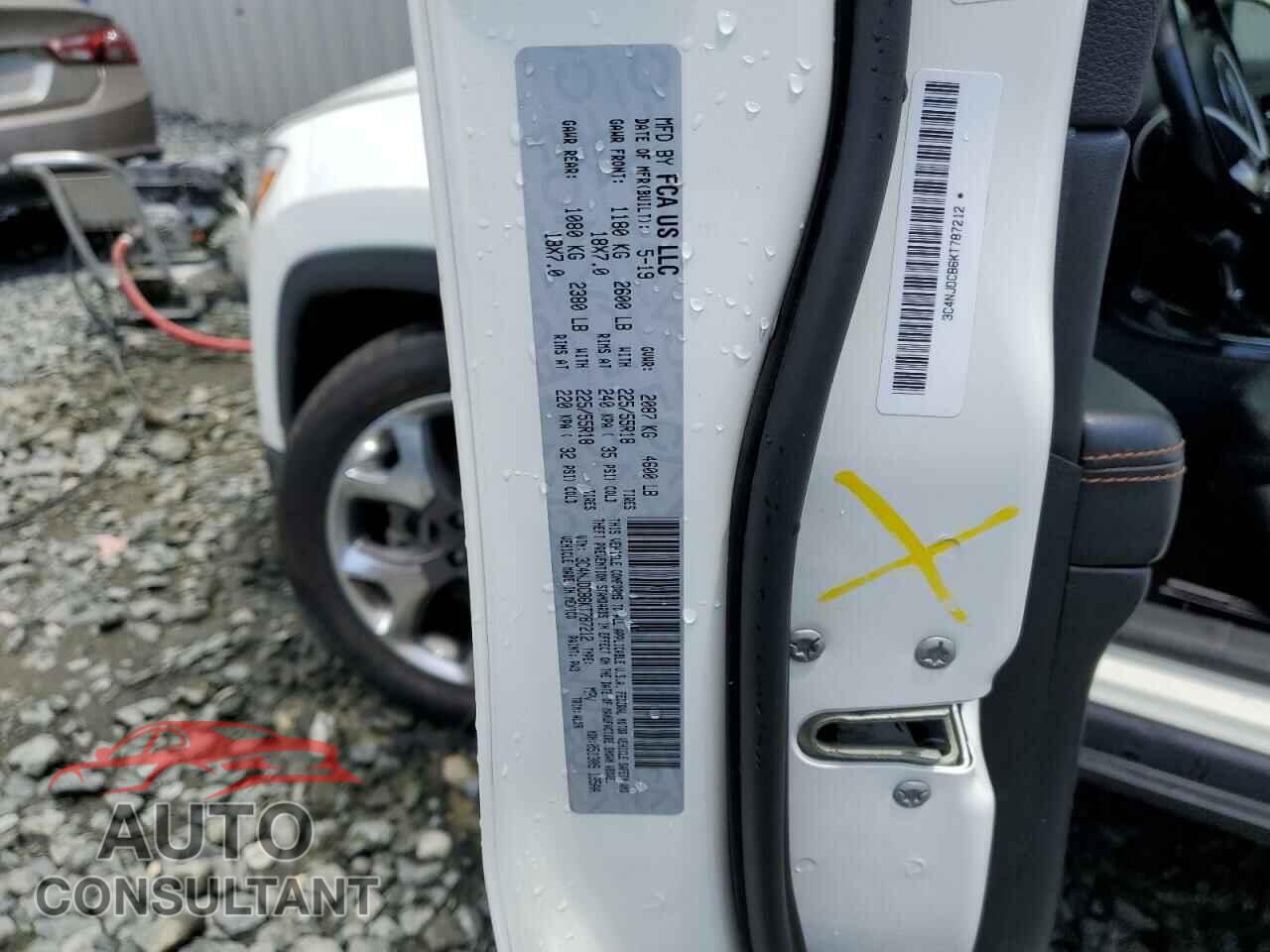 JEEP COMPASS 2019 - 3C4NJDCB6KT787212