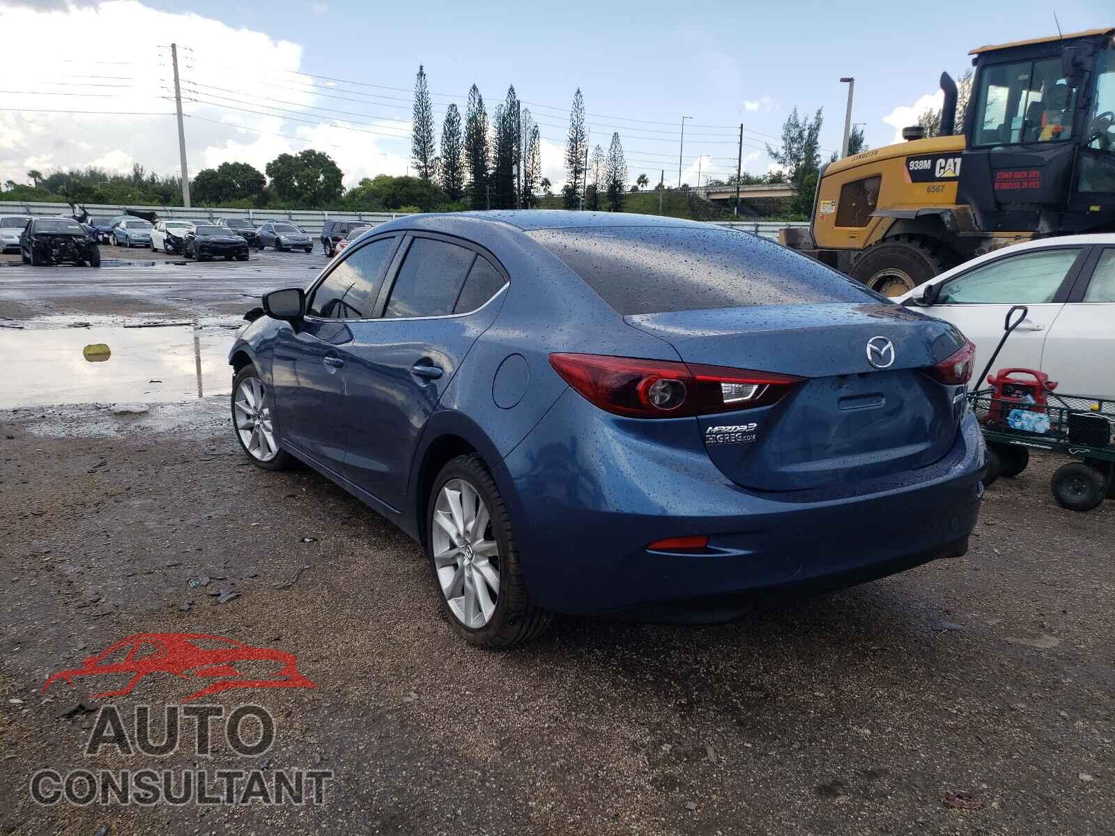 MAZDA 3 2017 - 3MZBN1V71HM111300